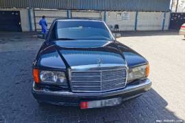 Mercedes  في العين الإمارات للبيع
